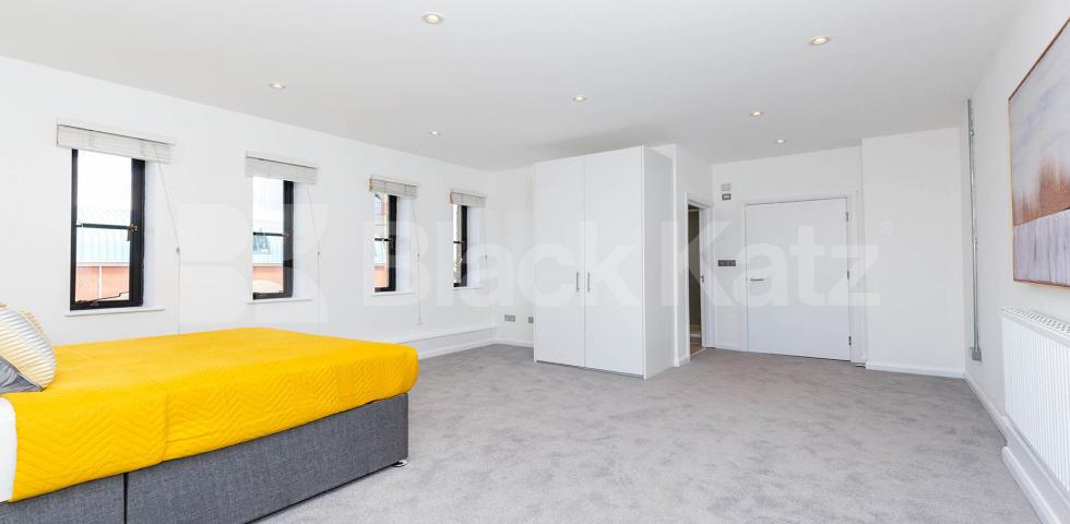 			3 BED WAREHOUSE CONVERSION , 3 Bedroom, 1 bath, 1 reception Apartment			 SPRINGFIELD HOUSE LOFTS-TYSSEN STREET, DALSTON/HAGGERSTON
